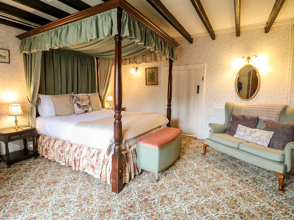 The Farmhouse Cottage in Derbyshire Dales District