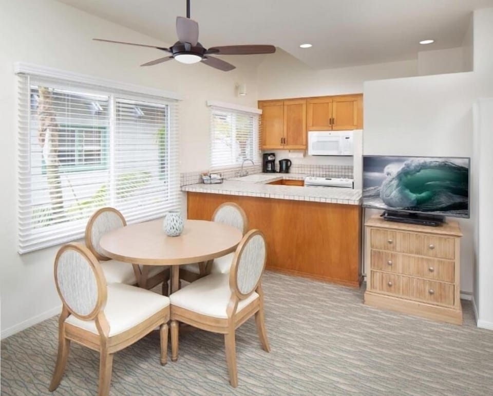 Kitchen/dining area