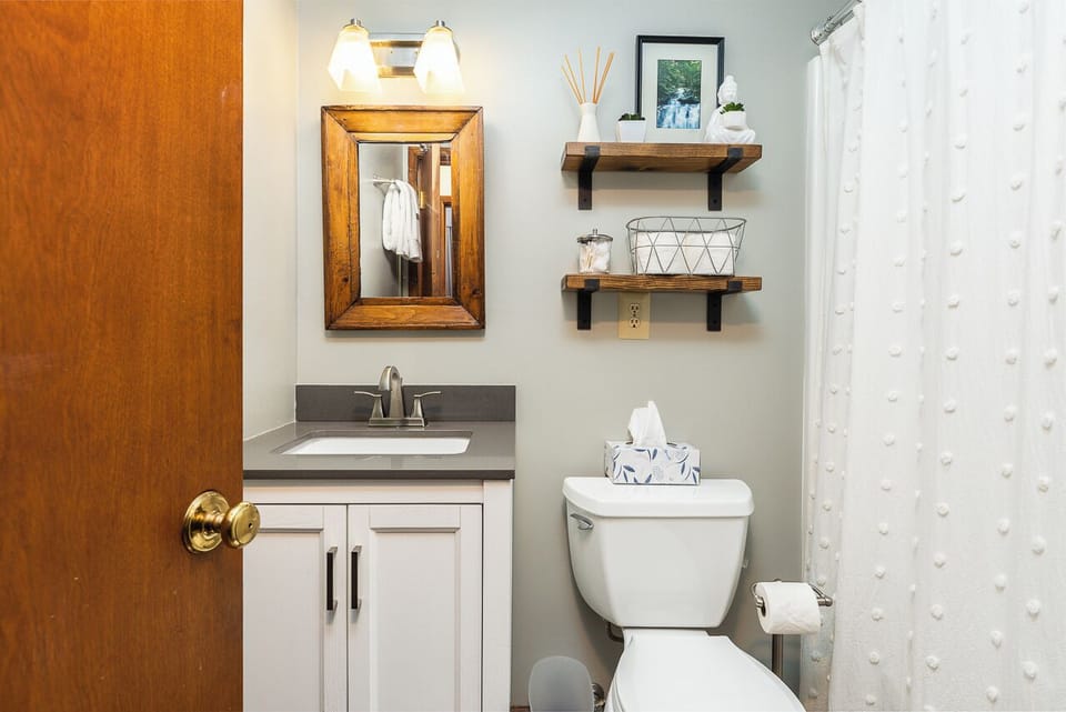 1st floor bathroom