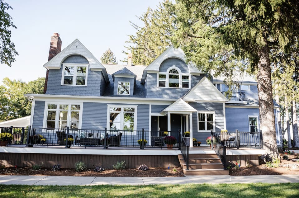 10,000 sf Copper King Marcus Daly modernized award winning historical home