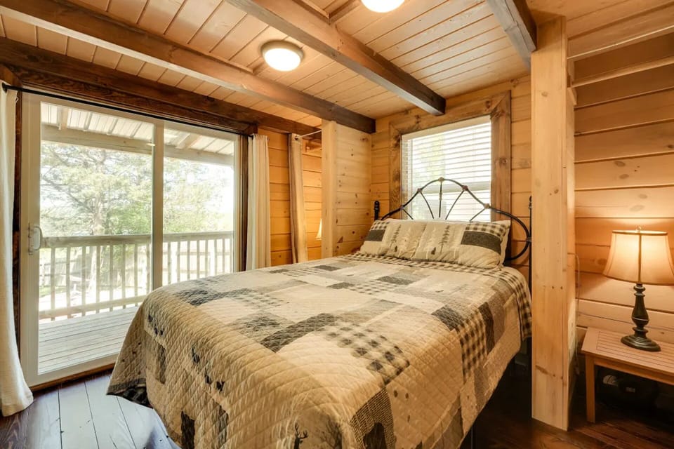 192020Bedroom202