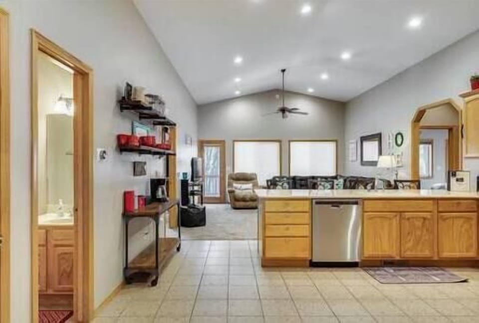 kitchen (1)