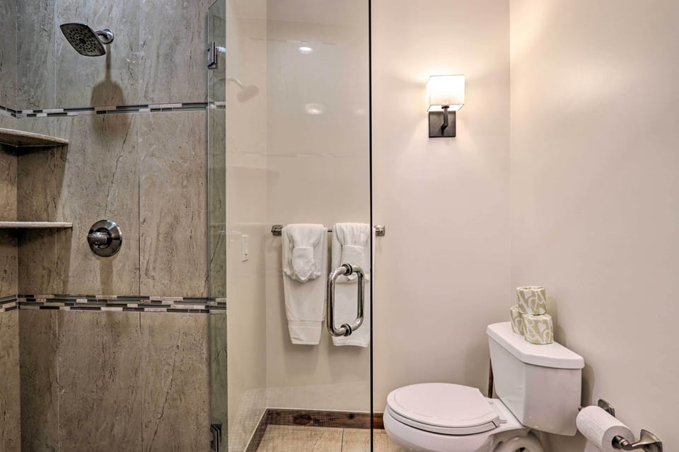 En-Suite Bathroom