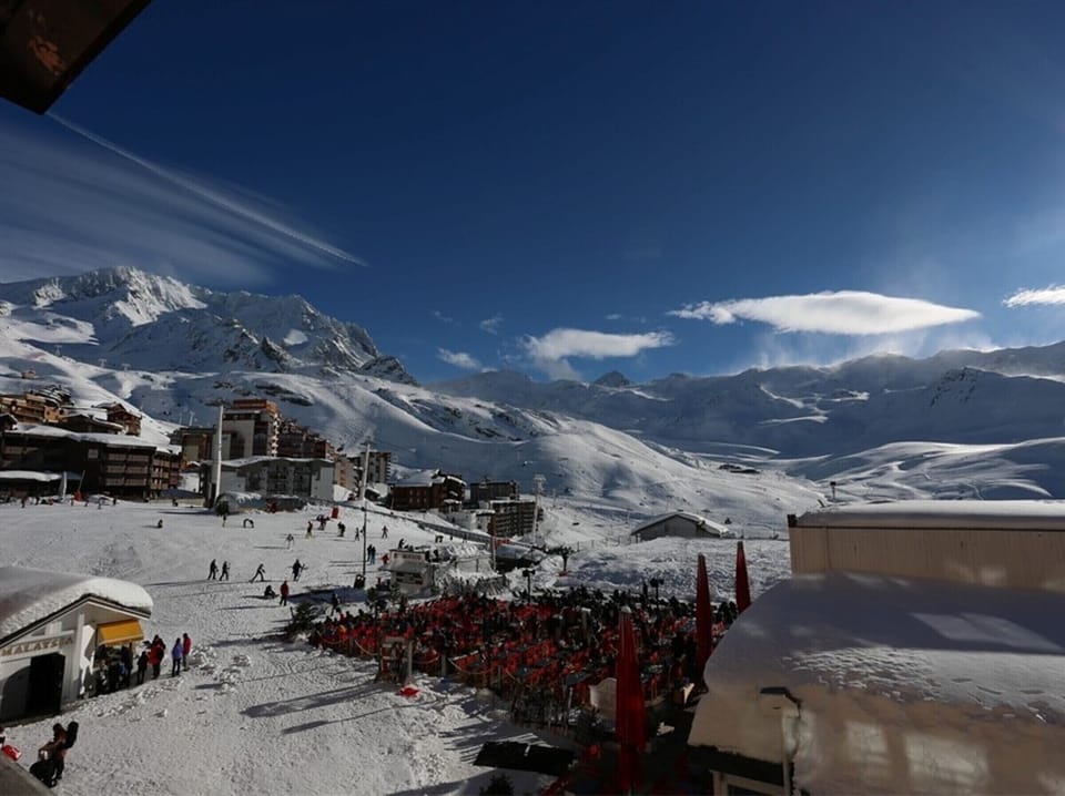 Snow and ski sports