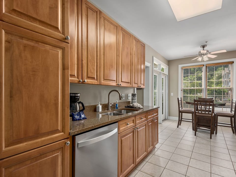 ViewintoKitchenArea