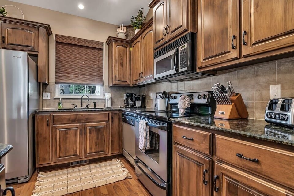 There is Keurig as well as a regular coffee pot for all your coffee needs!
