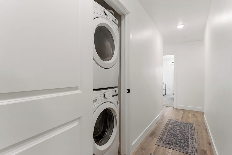 Washer & Dryer
