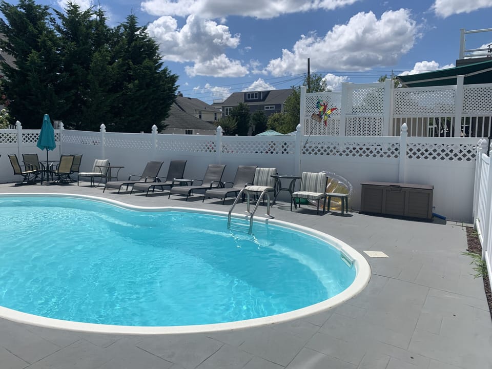 POOL PIC 2