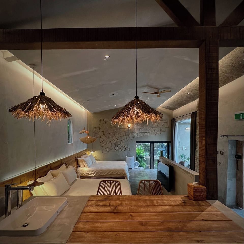 Elite Cabin | Free minibar items, free WiFi