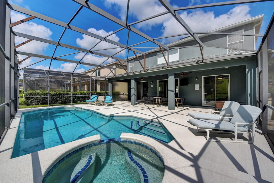 Florida Backyard Living