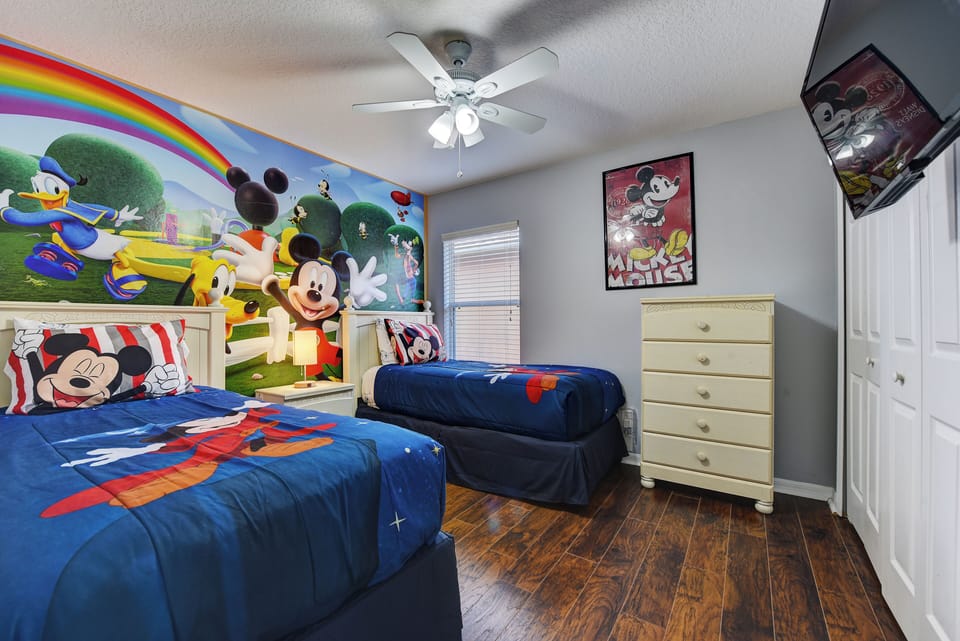 Disney Favorites Bedroom