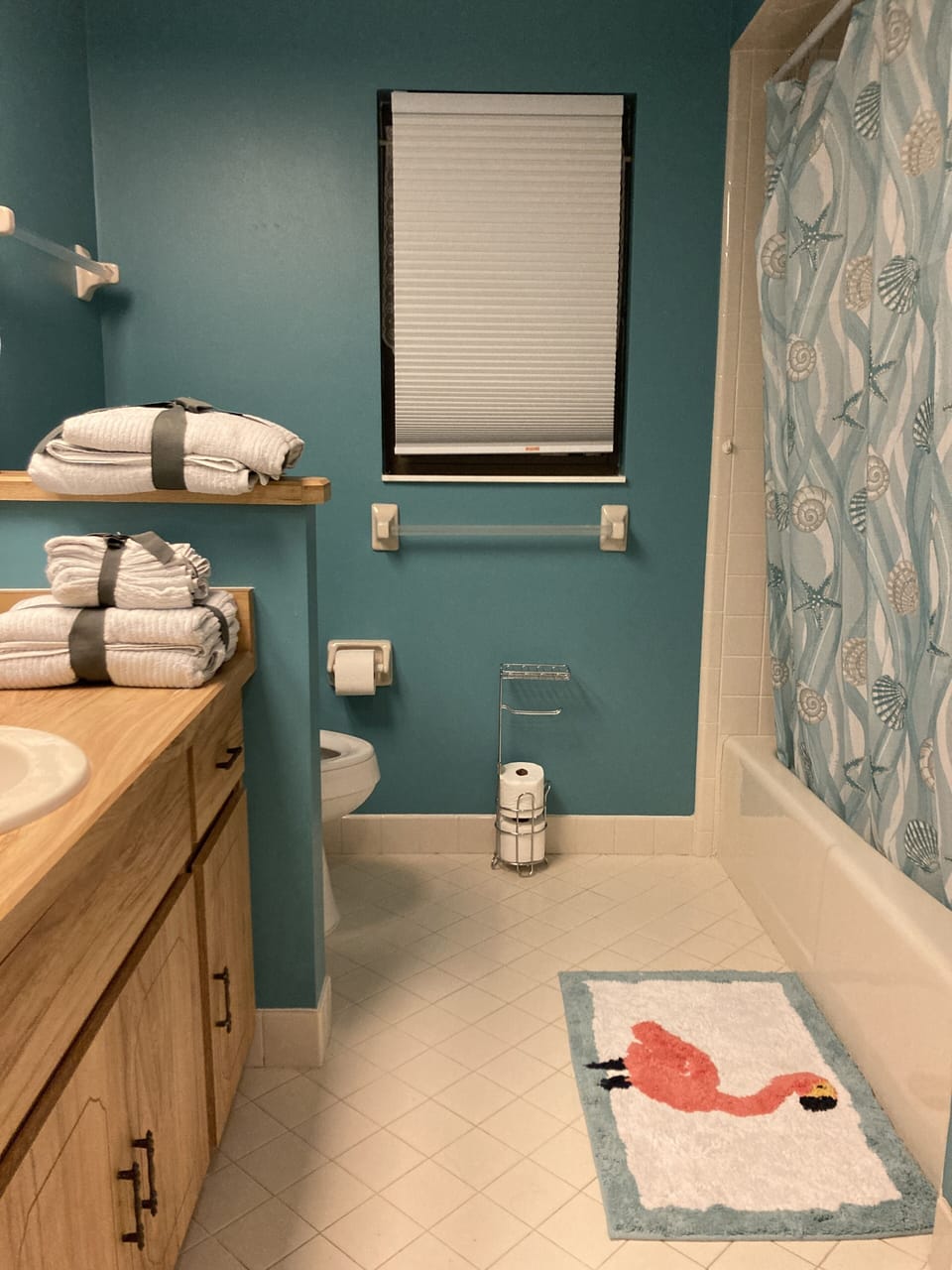 Flamingo Bathroom with beach theme
