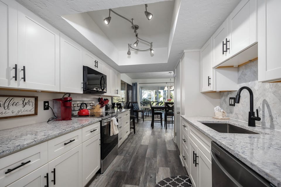 Condo (3 Bedrooms) | Property amenity