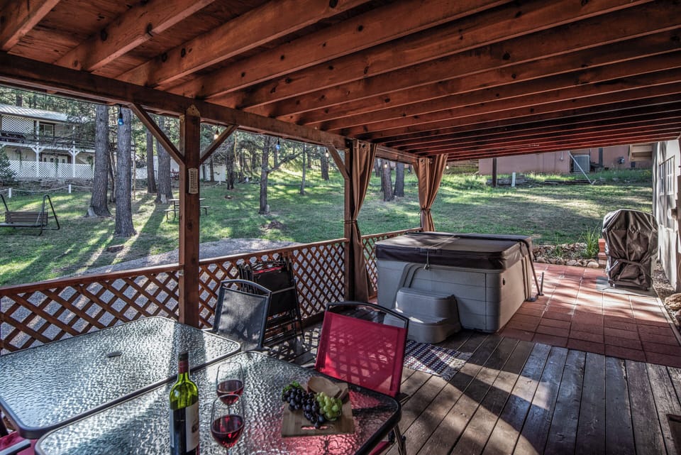 Studio (3 Bedrooms) | Property amenity