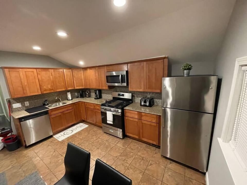 Kitchen (2)
