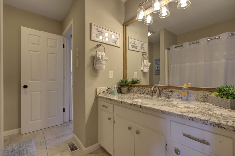 Full Bath off Living Room