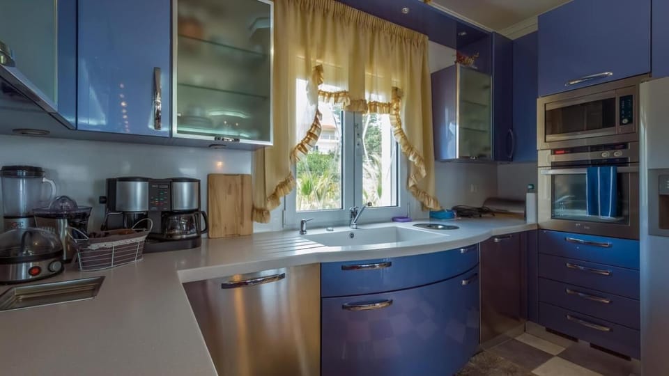 Villa, 4 Bedrooms, Private Pool, Garden View | Interior