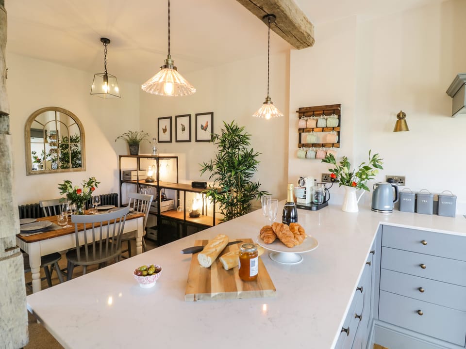 Cottage | Interior