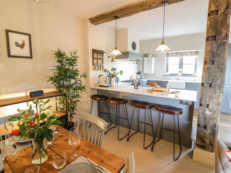 Cottage | Interior