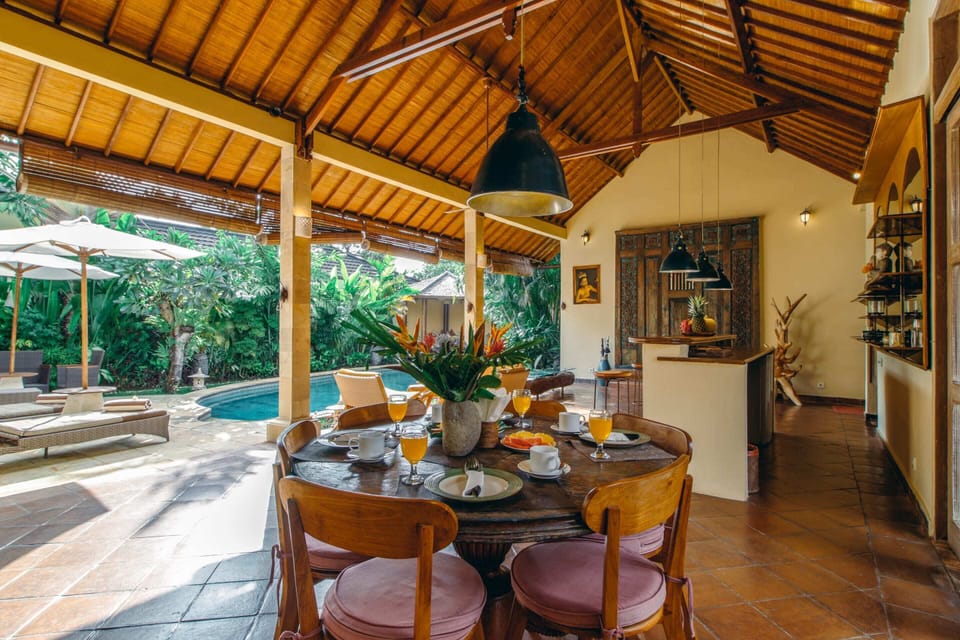 Basic Villa, 2 Queen Beds | Private kitchen | Fridge, oven, stovetop, coffee/tea maker