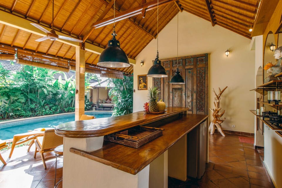 Basic Villa, 2 Queen Beds | Private kitchen | Fridge, oven, stovetop, coffee/tea maker