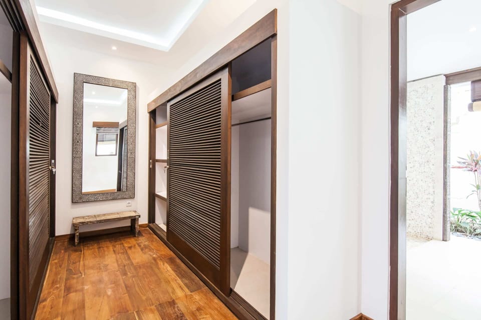 Basic Villa, Multiple Beds | 6 bedrooms, in-room safe, desk, laptop workspace