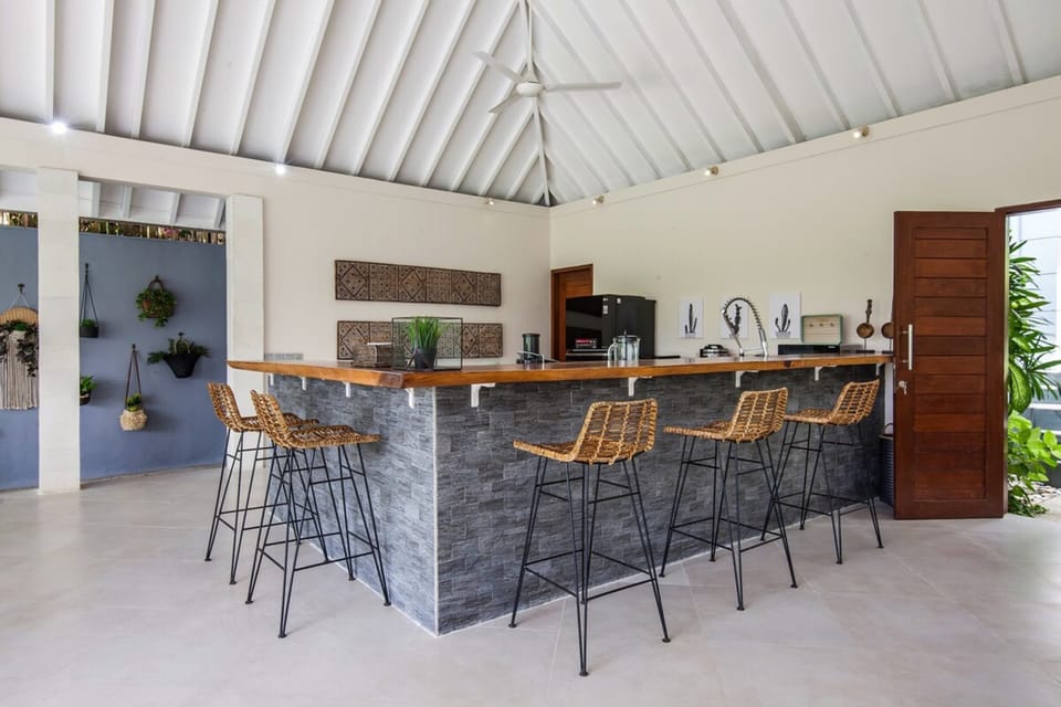 Basic Villa, Multiple Beds | Private kitchen | Fridge, microwave, oven, stovetop