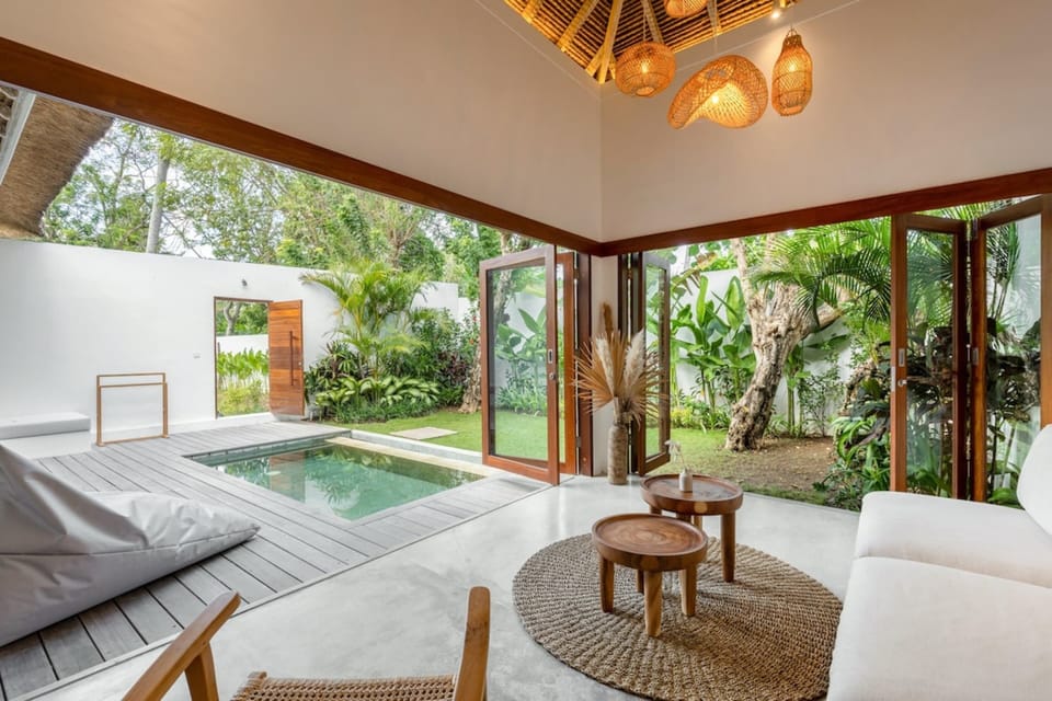 Basic Villa, 1 King Bed | 1 bedroom, cribs/infant beds, bed sheets