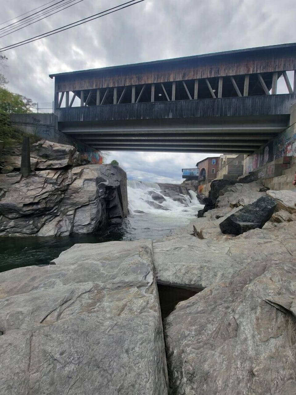 Under the Simon Pierce Bridge