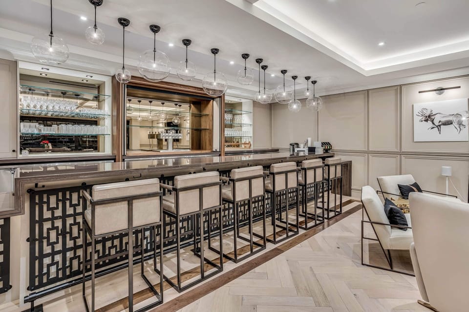 1708105437313-1003-0