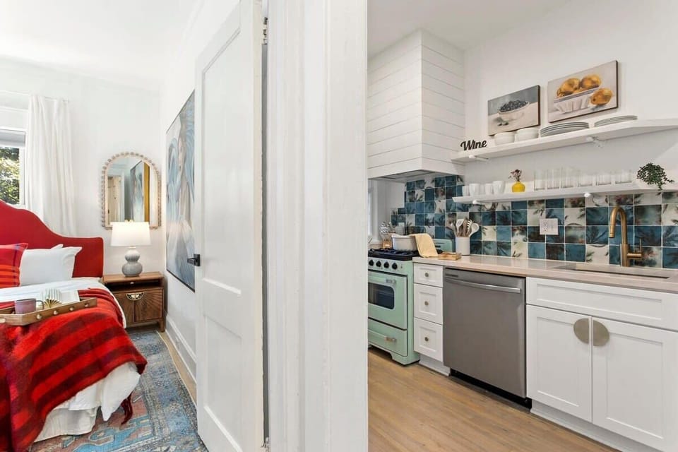 HALL BETWEEN BEDROOM AND KITCHEN