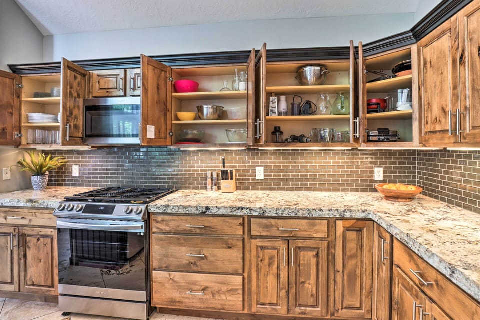 Kitchen | Coffee Maker | Toaster | Blender | Crock-Pot