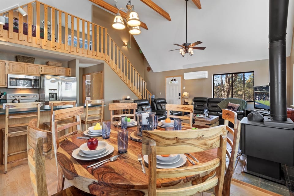 Open-concept layout keeps the conversations connected with the people you love.