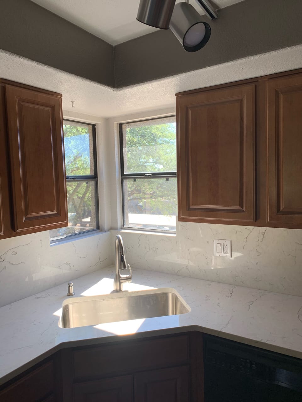 Single bay sink gives you more room