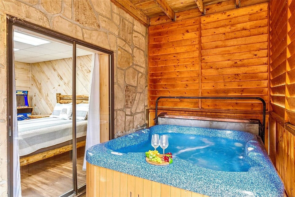 Hot Tub! 