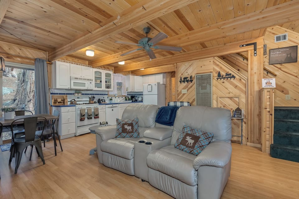 Living Area 3