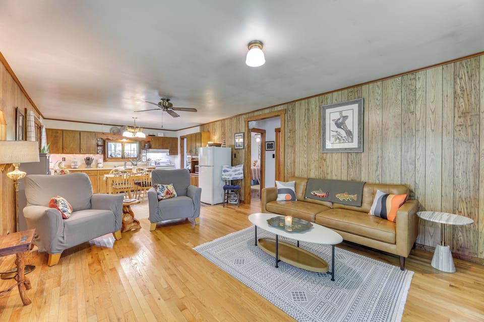 Living Room | Electric Heating & Portable A/C Unit | Open Floor Plan