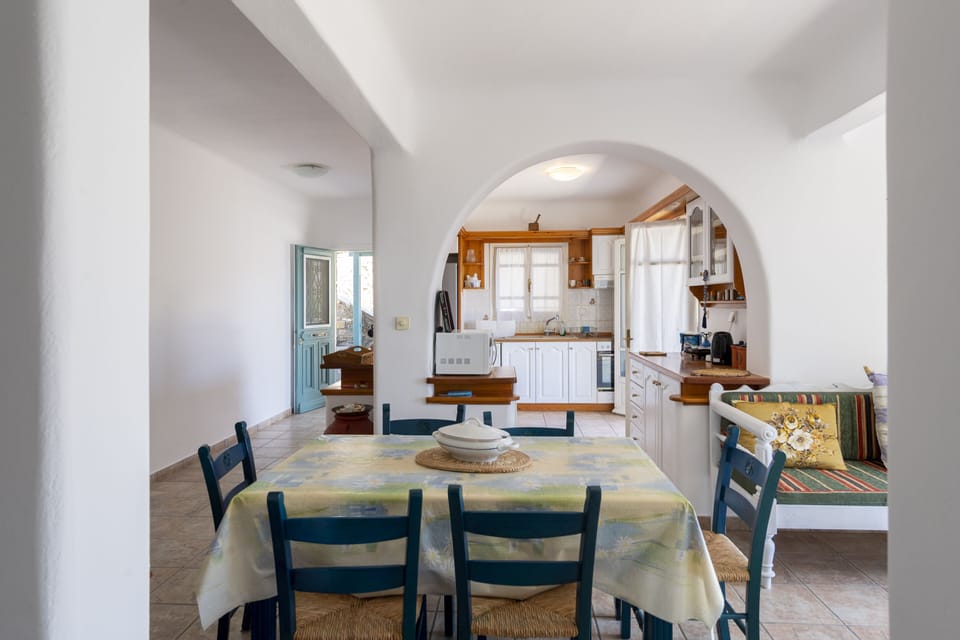 Villa | Private kitchen | Oven, dishwasher, espresso maker, electric kettle