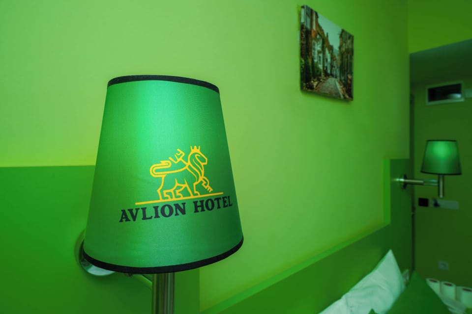 Deluxe Double Room | In-room safe, desk, blackout drapes, bed sheets