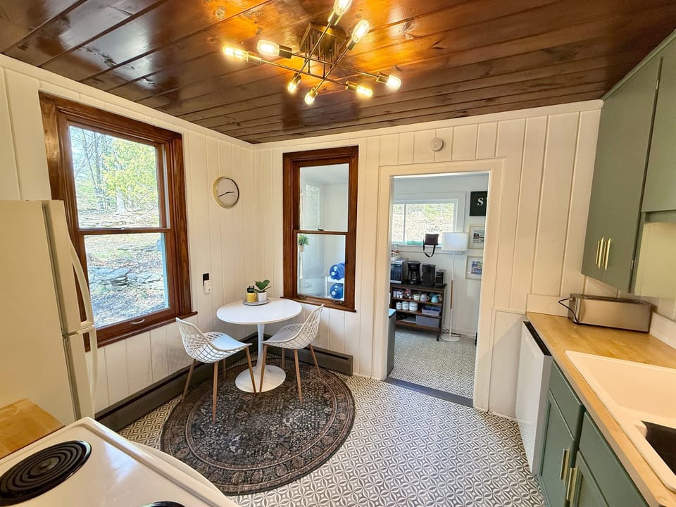 Kitchen - Table for 2