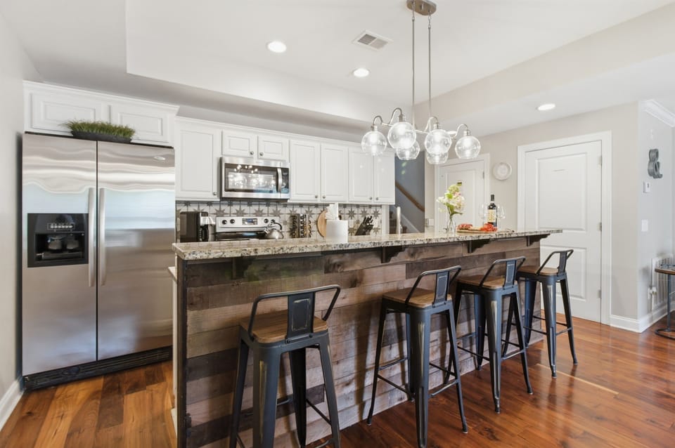 Modern and fully equipped kitchen for all your cooking needs