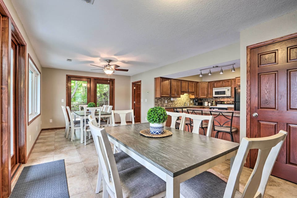 Dining Area | Wall-to-Wall Windows | Great for Families