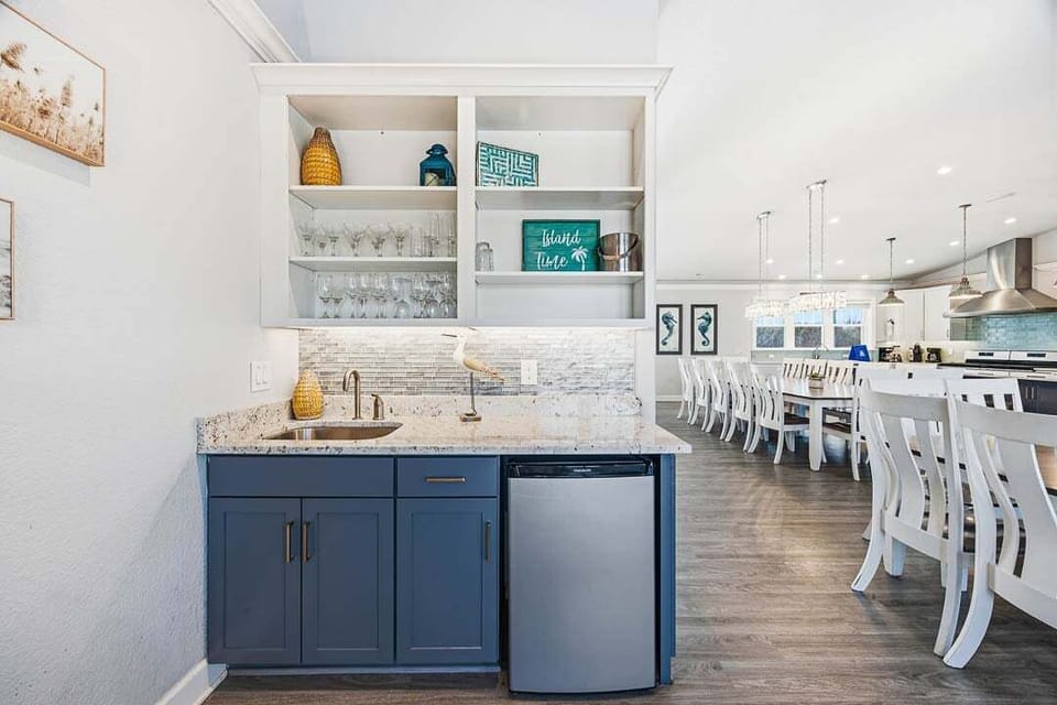 Top-Level Living Room with Wet Bar