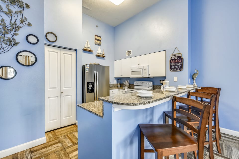 Full Size Kitchen with Bar Seating