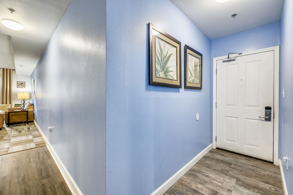 Foyer/Hallway