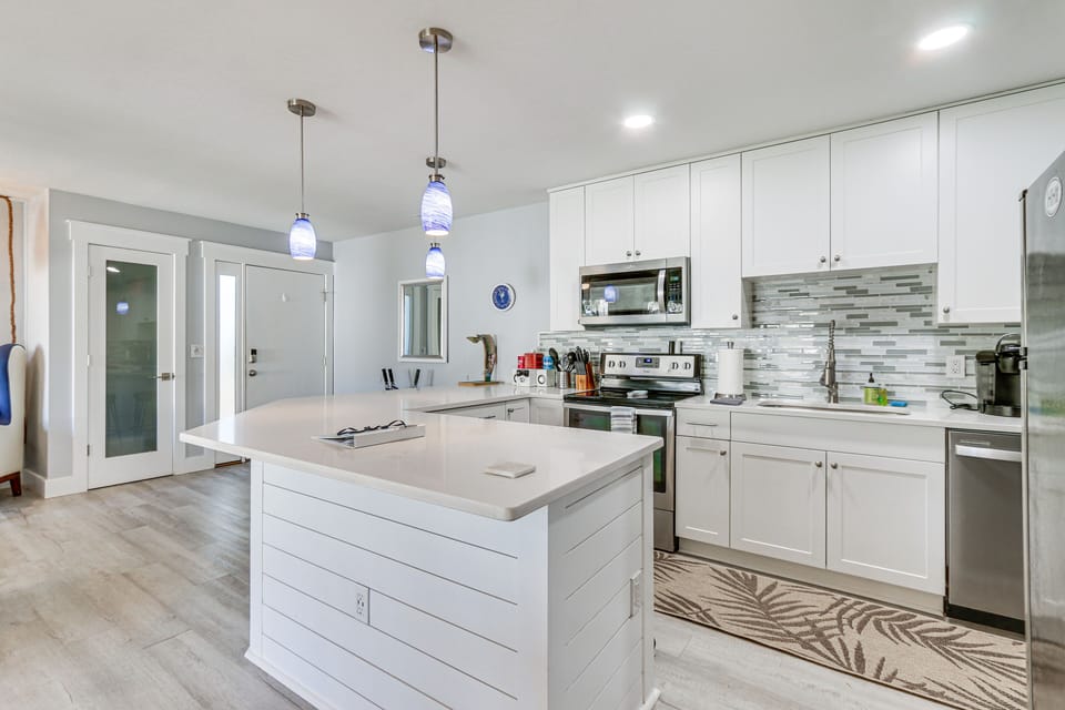 Fully Equipped Kitchen | Cooking Basics Provided
