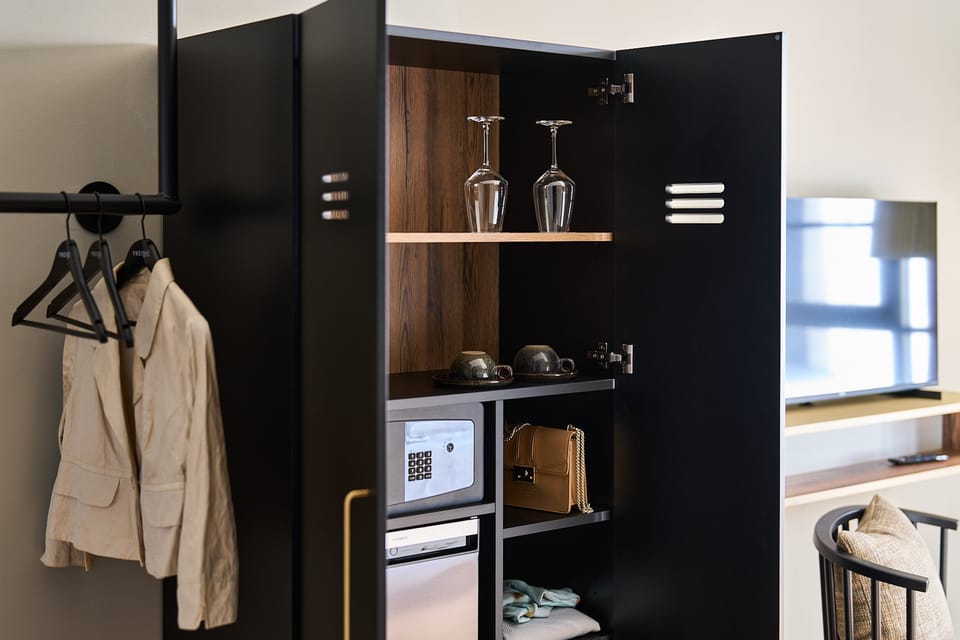 Hypo-allergenic bedding, minibar, in-room safe, individually decorated