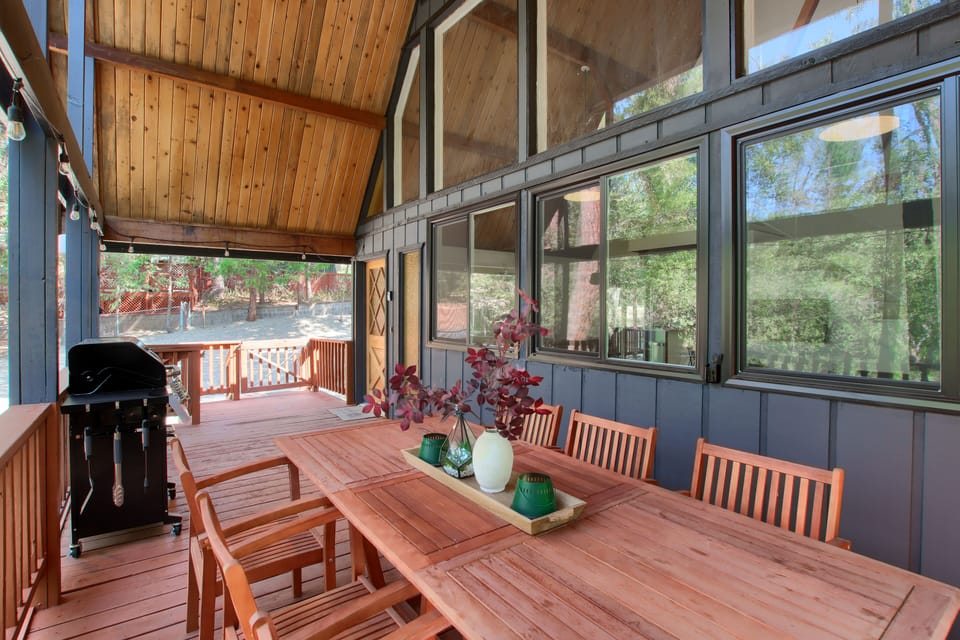 Outdoor seating on the patio, ideal for enjoying fresh air and scenic views.