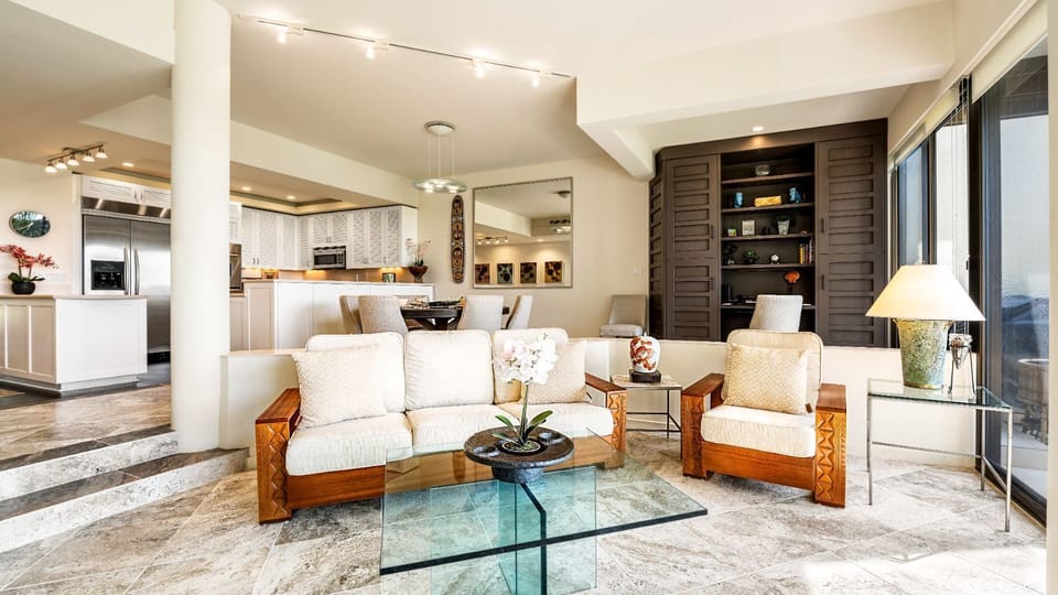 Open floor plan with over 1500 SF of living and entertaining space