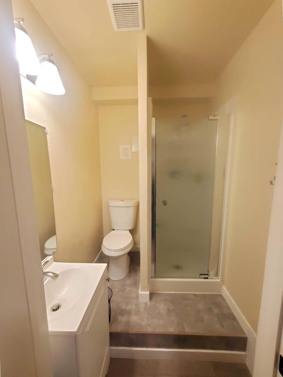Attached bathroom to bedroom 